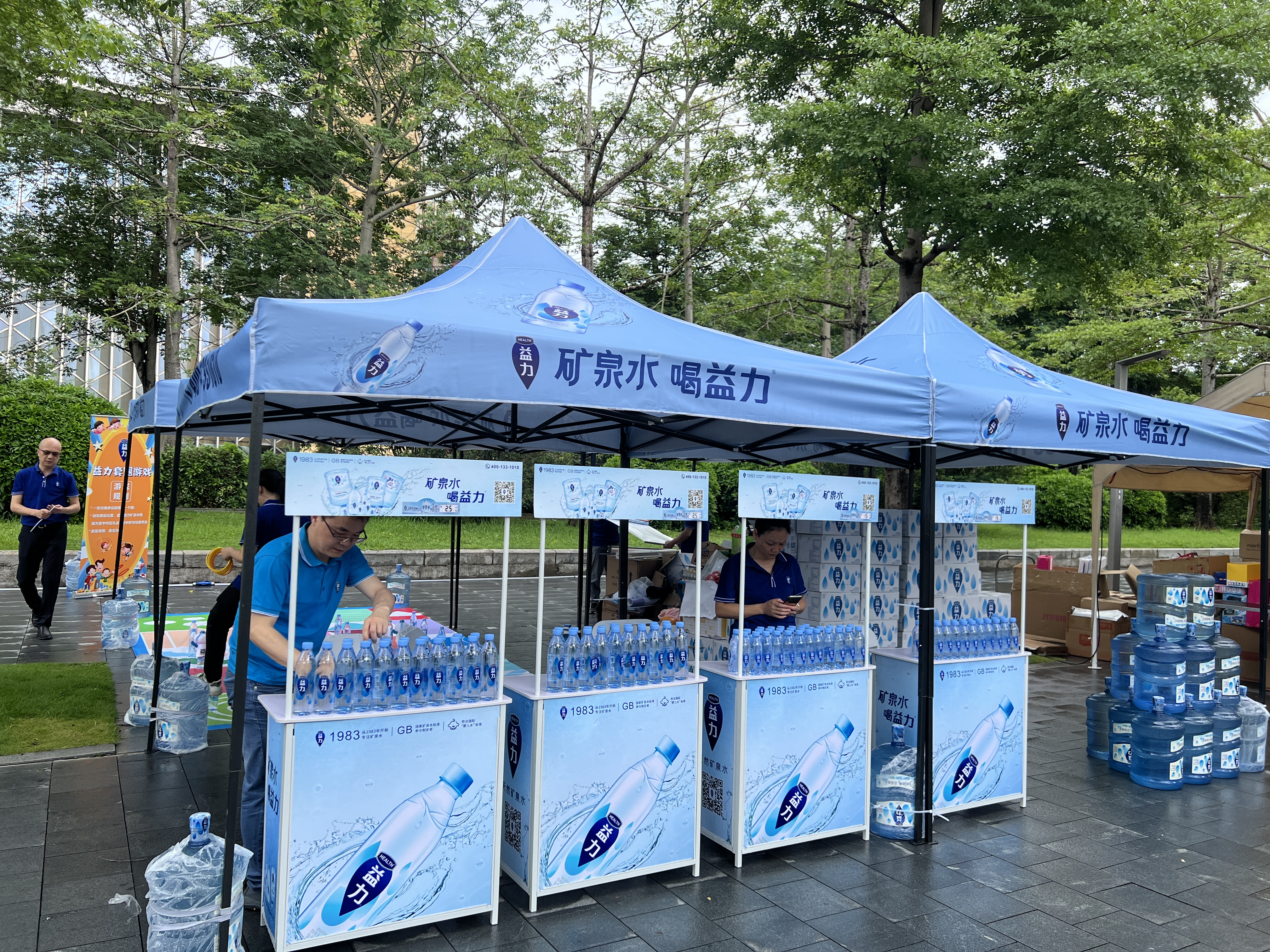 深圳首個(gè)郵政文化主題市集火熱開(kāi)市